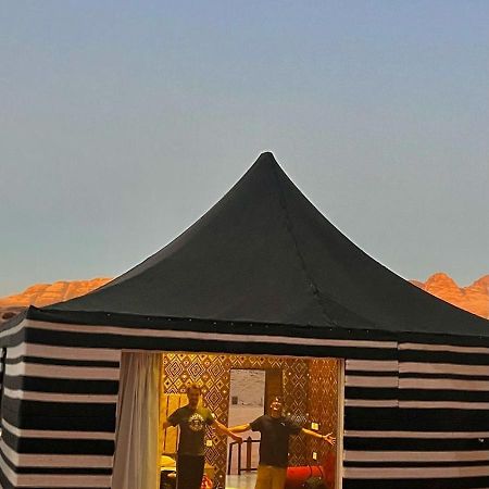 Hotel Rum Solaris Bubbles Camp Wadi Rum Exterior foto