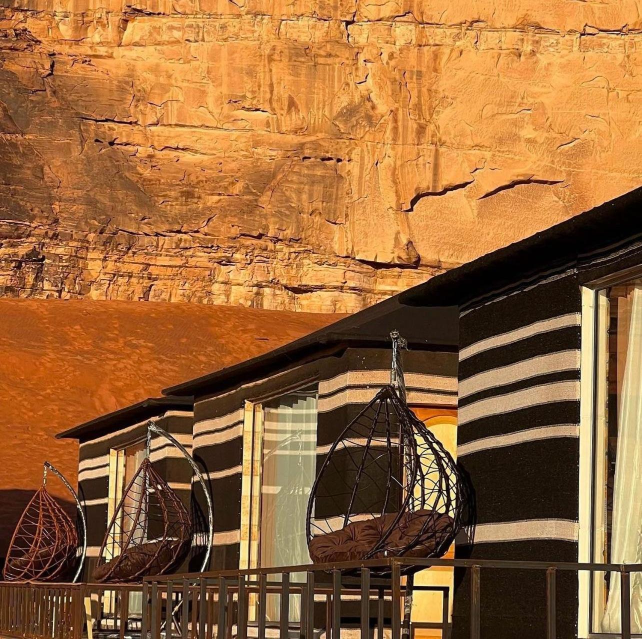 Hotel Rum Solaris Bubbles Camp Wadi Rum Exterior foto